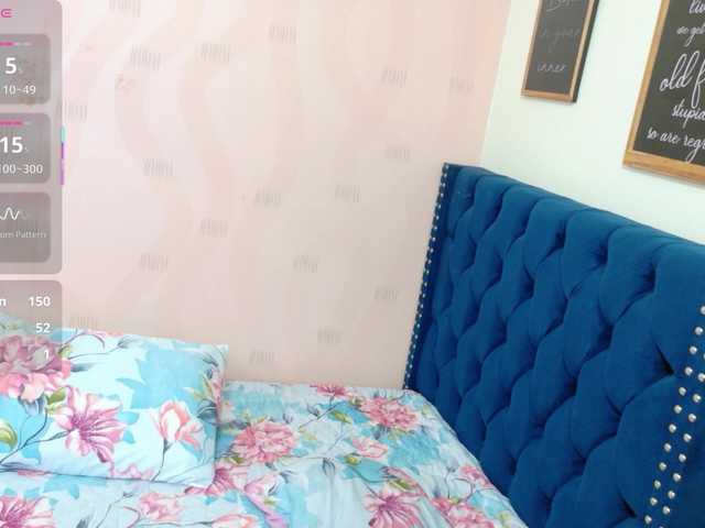 momsstory – webcam model profile photo