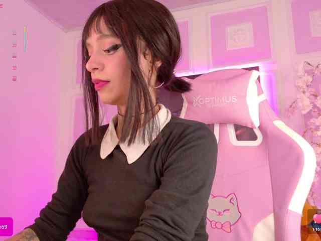 Violetlane Live Webcam on BongaCams