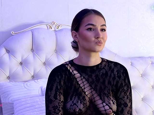 AniaKarenina's BongaCams show and profile