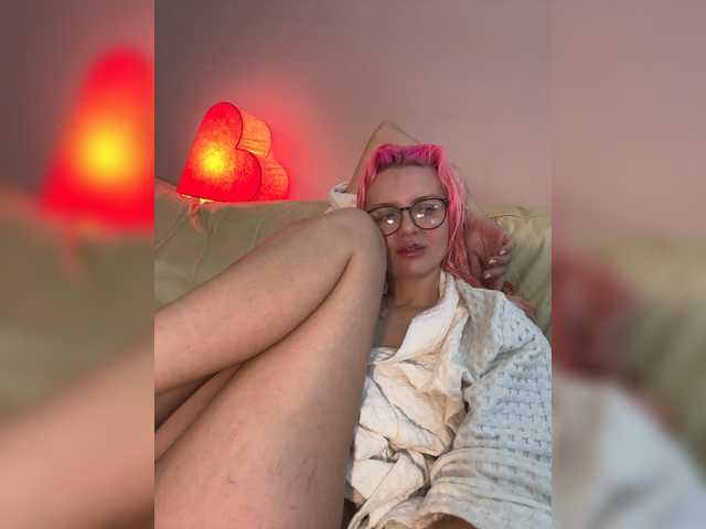PinkWave Live Cam on BongaCams