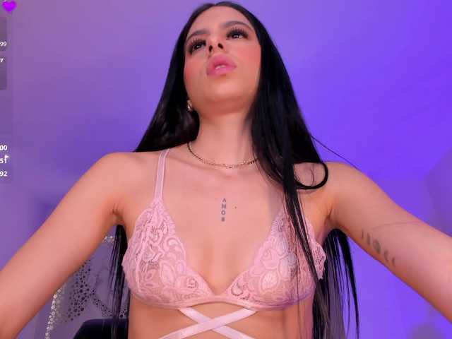 BellaConnor's BongaCams show and profile