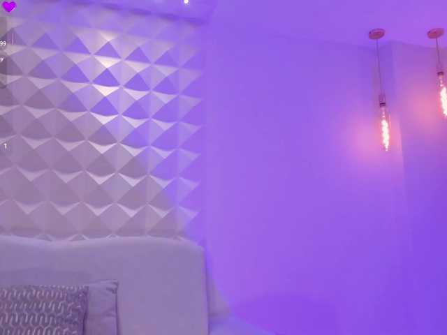 BellaConnor's BongaCams show and profile