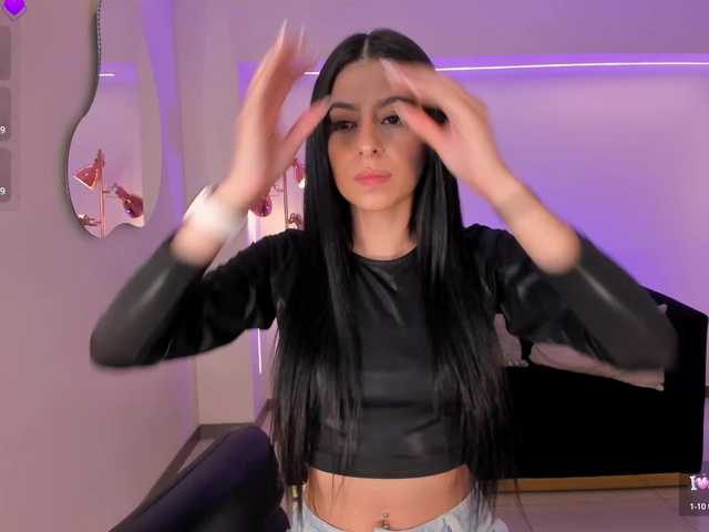 BellaConnor's BongaCams show and profile