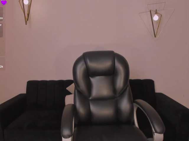 BellaConnor's BongaCams show and profile