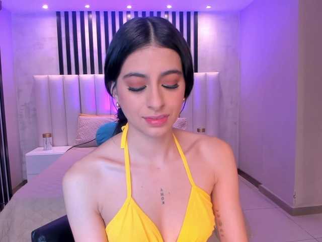 BellaConnor's BongaCams show and profile