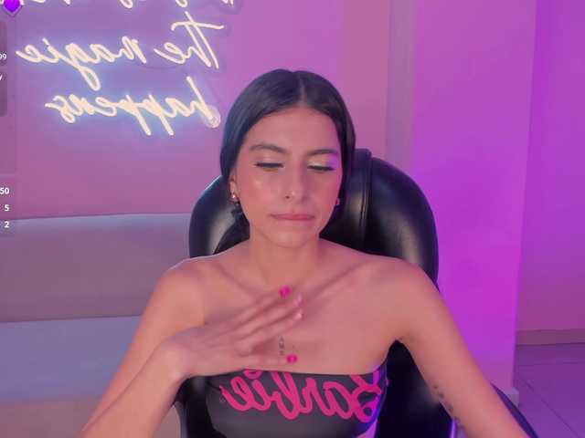 BellaConnor's BongaCams show and profile