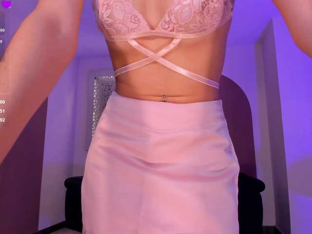 BellaConnor's BongaCams show and profile