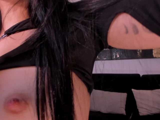 BellaConnor's BongaCams show and profile