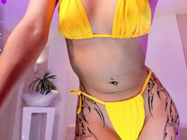 BellaConnor's BongaCams show and profile