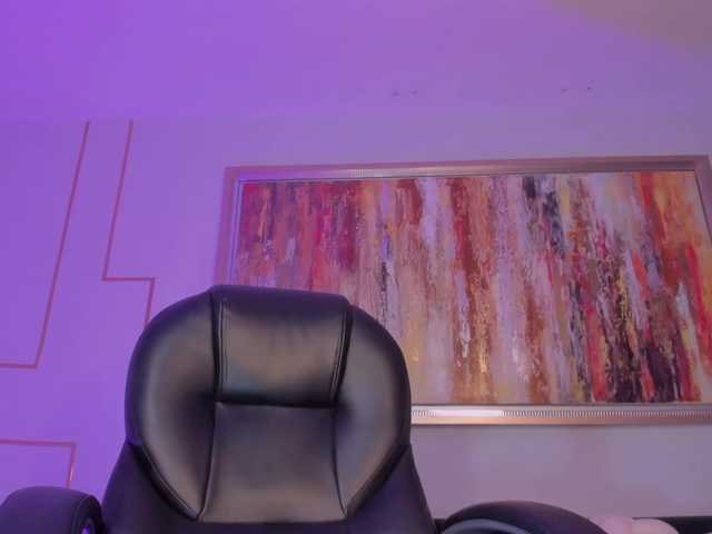 BellaConnor's BongaCams show and profile