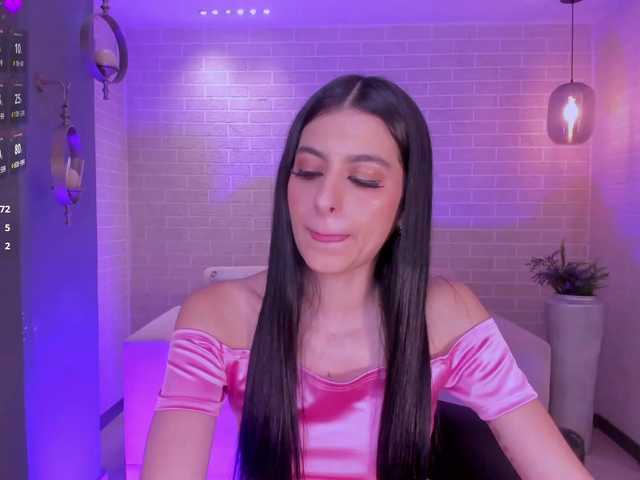 BellaConnor's BongaCams show and profile