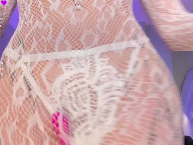 BellaConnor's BongaCams show and profile