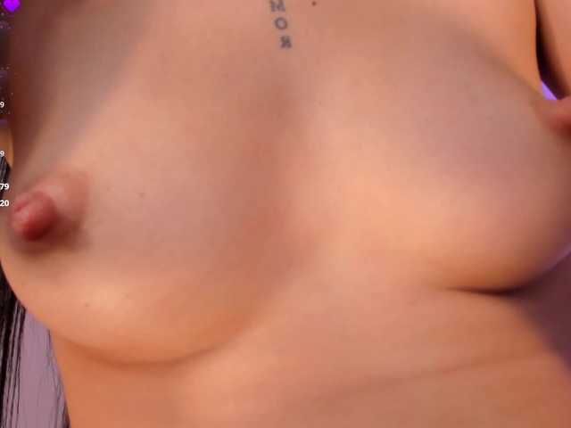 BellaConnor's BongaCams show and profile