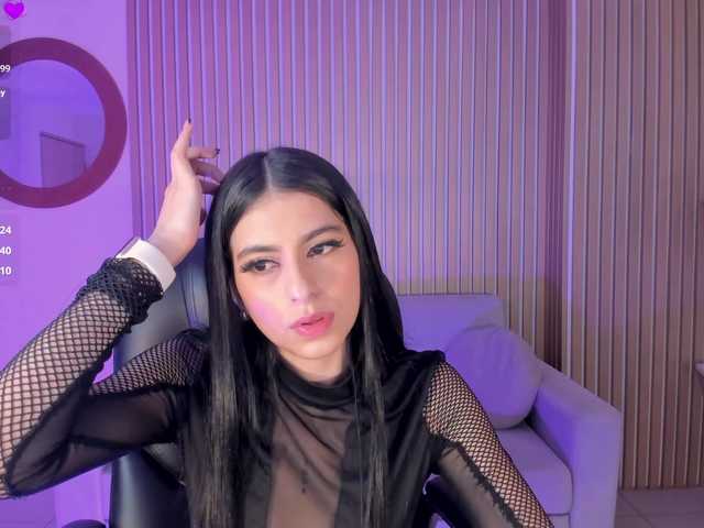 BellaConnor's BongaCams show and profile