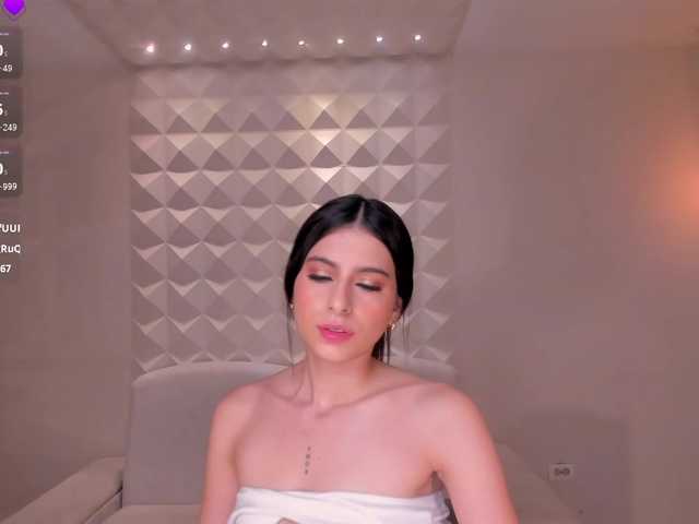 BellaConnor's BongaCams show and profile