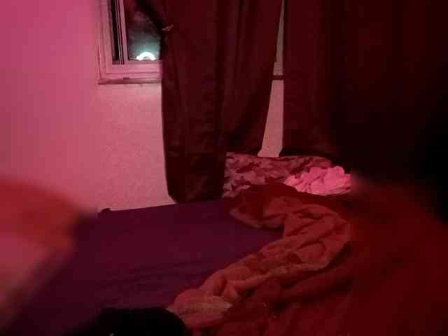 UsUnleashed88 Live Webcam on {site_name}