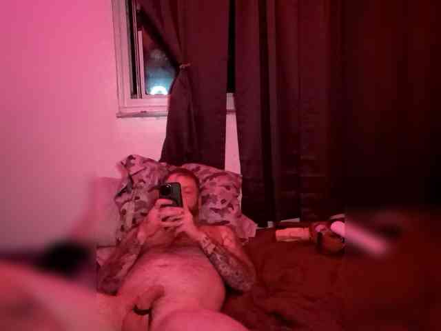 UsUnleashed88 Live Webcam on {site_name}