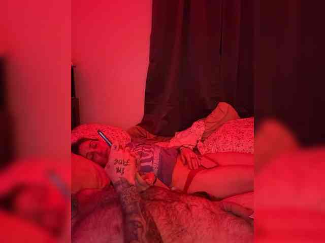 UsUnleashed88 webcam