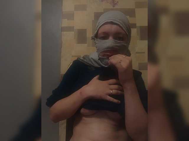 Konfetka228 – webcam model profile photo