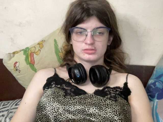 Profile and Statistics for NikaXZimax on BongaCams