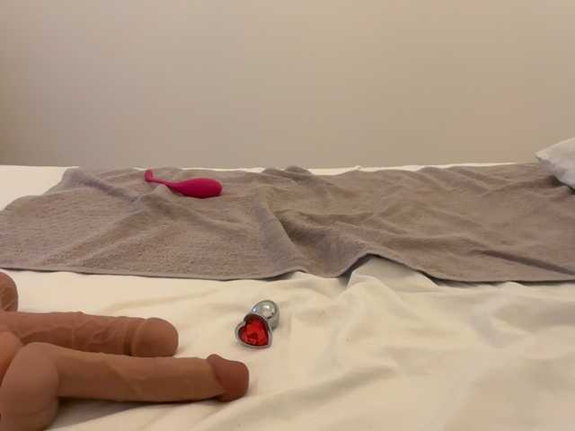 BlackMuse's BongaCams show and profile