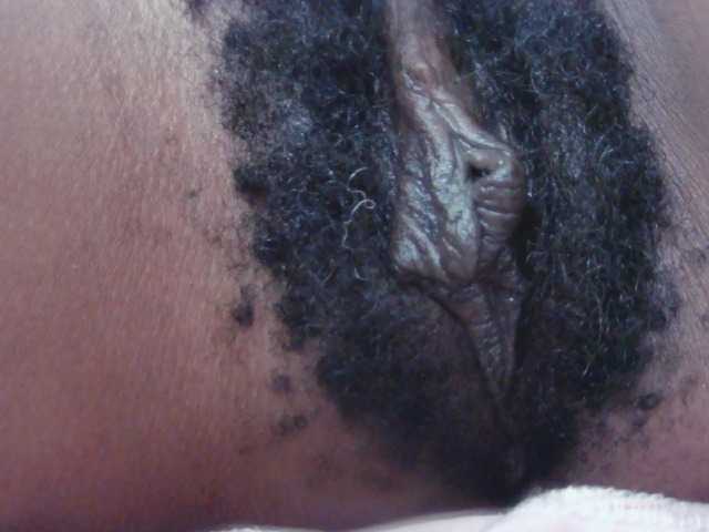  Skinybitchx chat room