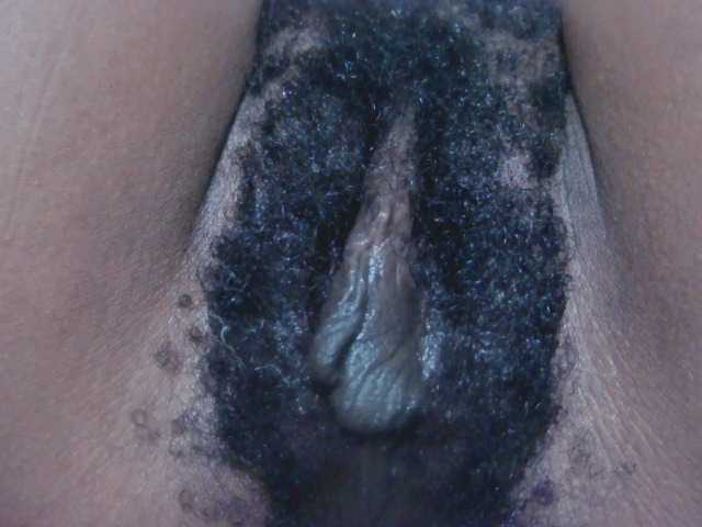 Skinybitchx from BongaCams