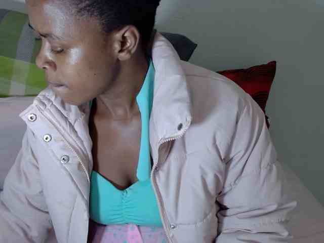 Skinybitchx Live Webcam on BongaCams