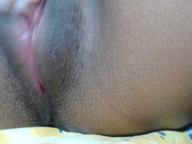 AnitaQuin's BongaCams show and profile