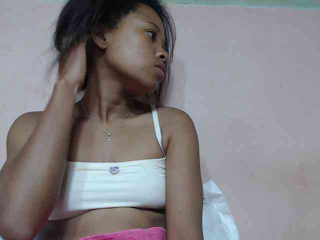 AnitaQuin Live Webcam on BongaCams