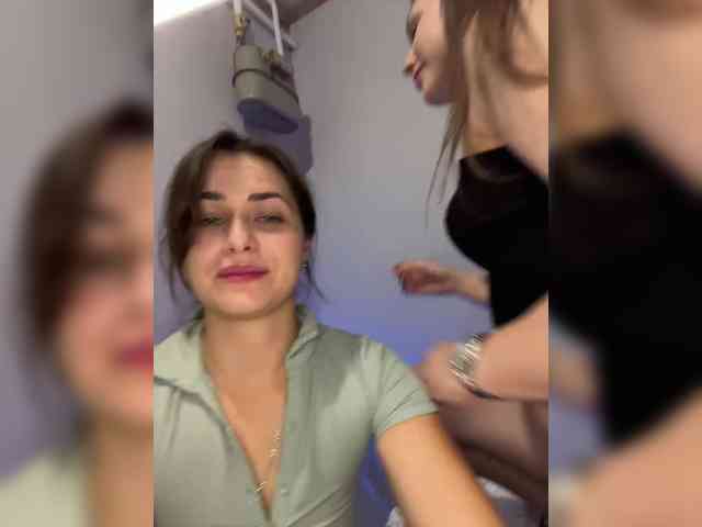 Cherry-berryMax98 webcam