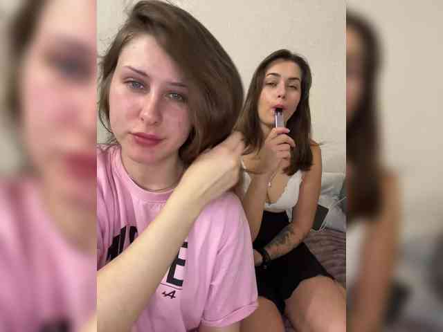 Cherry-berryMax98 webcam