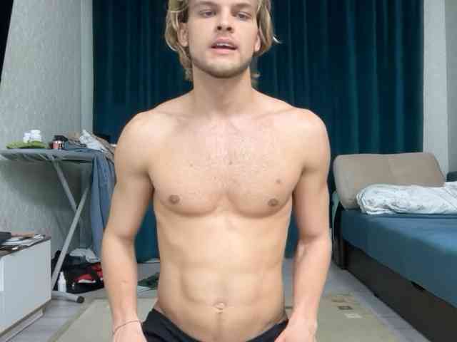sweetieboy Live Webcam on BongaCams
