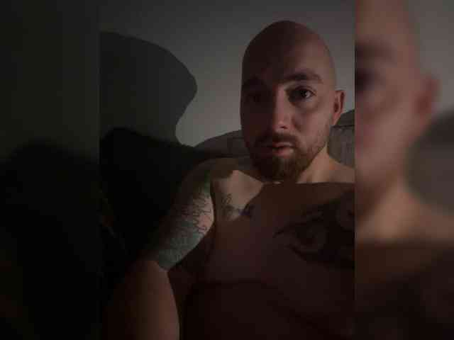 CuriousCouple91 webcam