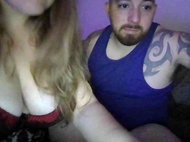 CuriousCouple91 webcam