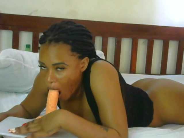 Sexylavinnn's BongaCams show and profile