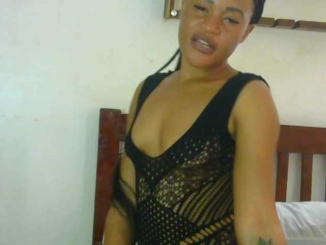 Sexylavinnn's BongaCams show and profile