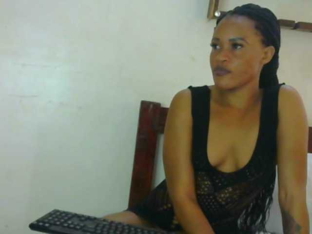 Sexylavinnn's BongaCams show and profile