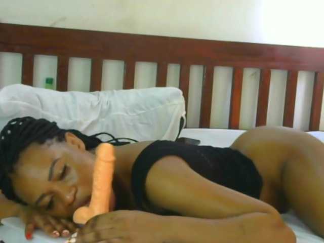 Sexylavinnn's BongaCams show and profile