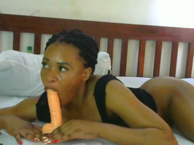 Sexylavinnn's BongaCams show and profile