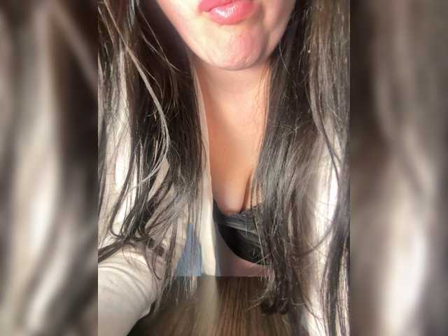 Kohanka's BongaCams show and profile