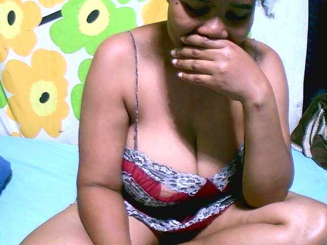 Chamnah vous attend pour discuter, flirter et plus sur bongacams