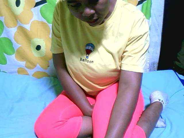 Chamnah – webcam model profile photo