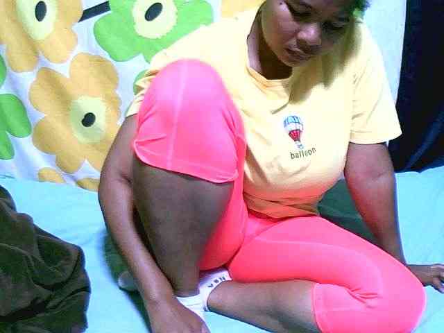 Chamnah Live Webcam on BongaCams