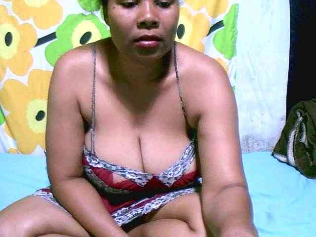 Chamnah Live Webcam on BongaCams