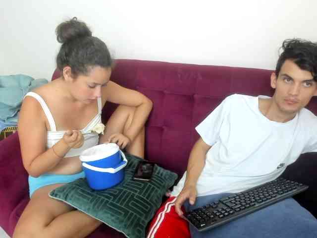 BlakeAndAllisa webcam