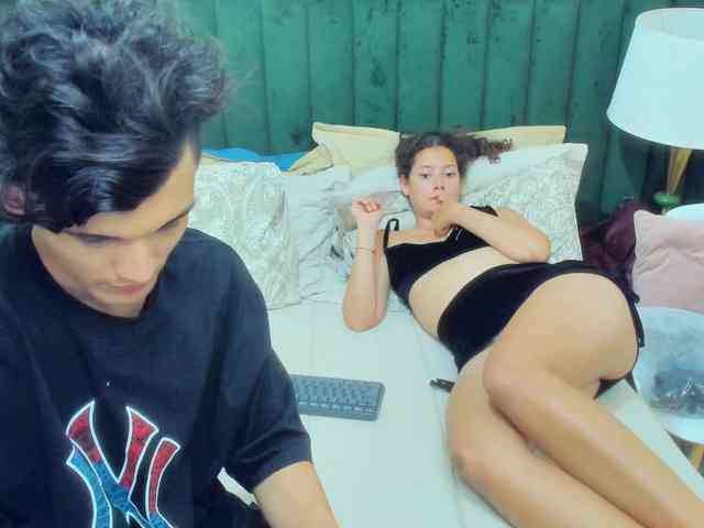 BlakeAndAllisa webcam