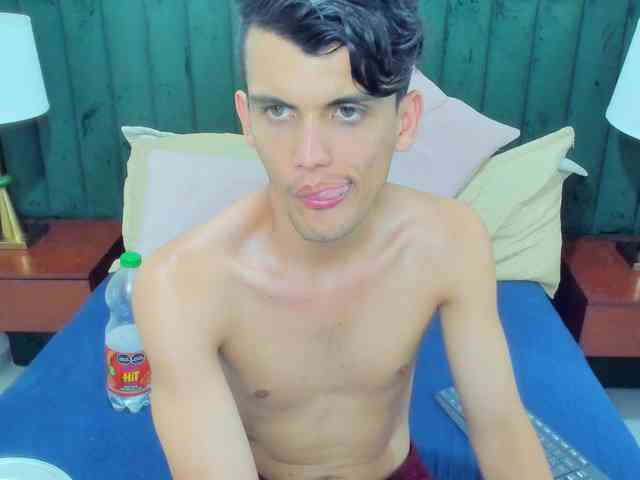 BlakeAndAllisa BlakeAndAllisa