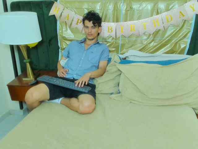 BlakeAndAllisa webcam