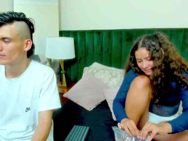 BlakeAndAllisa webcam